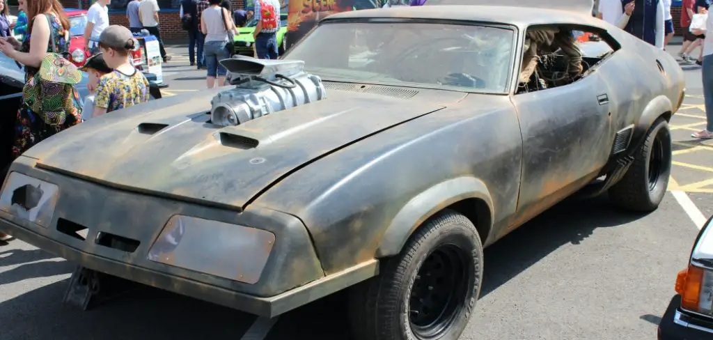 ¿Qué coche conduce Mad Max?